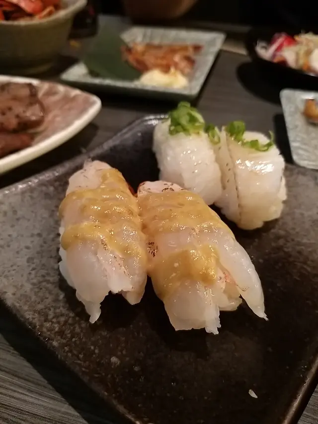 海鹽左口魚邊及松葉蟹膏燒赤蝦