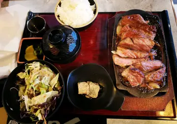 网烧牛扒定食