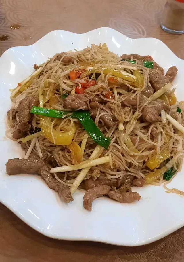 味菜牛柳絲炆米