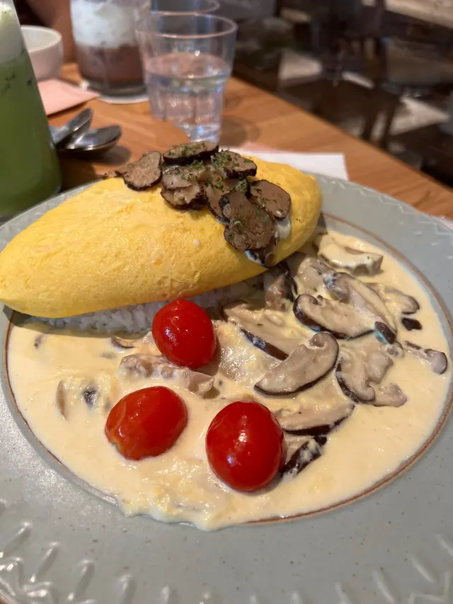 松露野菌蛋包飯