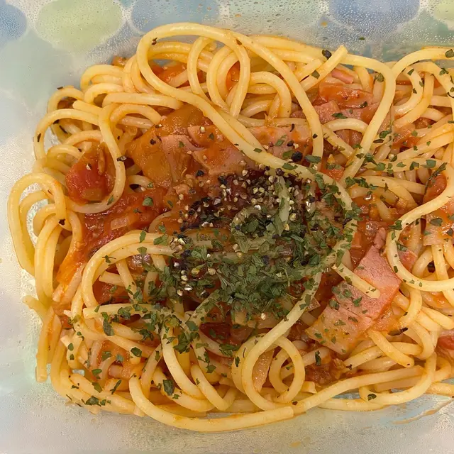 蒜香蕃茄煙肉意粉