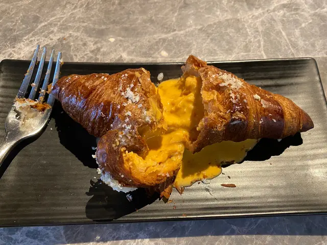 法式龍蝦湯流心牛角包