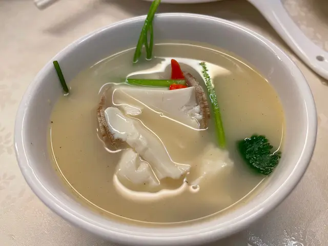 雜菌豆腐大蜆湯