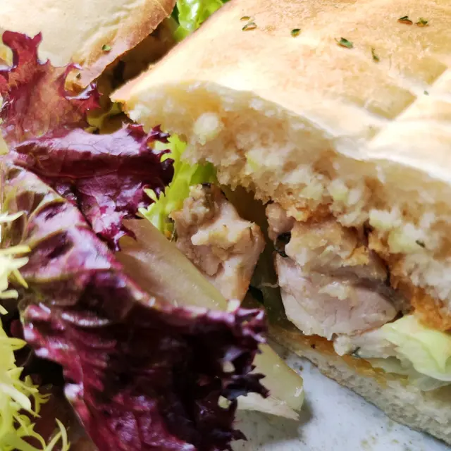 慢煮雞肉意大利包