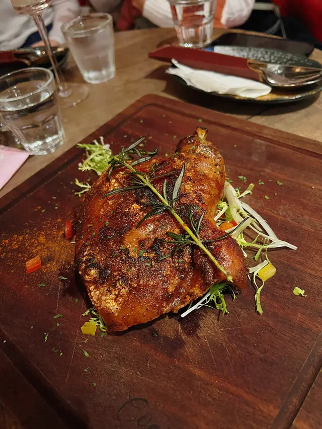 西班牙香燒乳豬仔