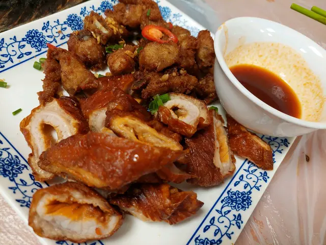 椒鹽排骨并炸大腸