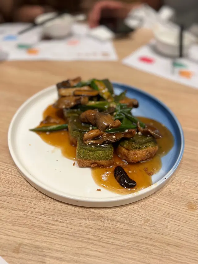 秋葵野菌扒豆腐