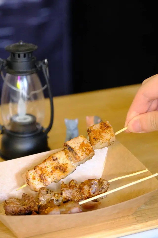 燒一口黑豚串