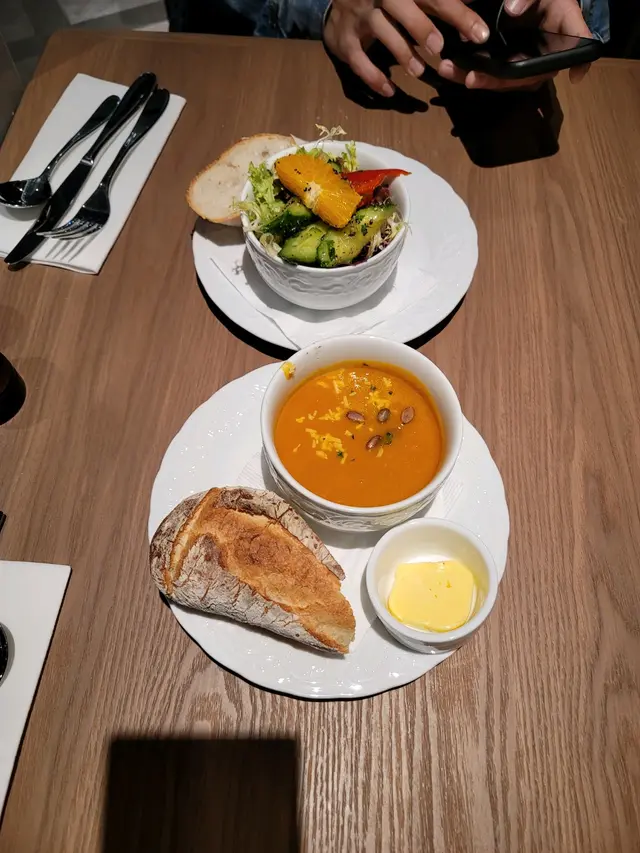 南瓜湯係最正常，個沙津酸到嘔