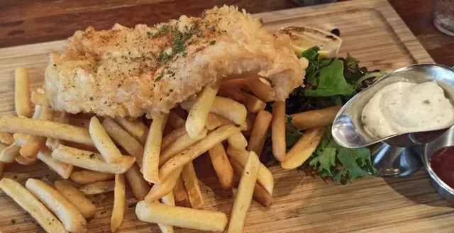 重量級炸魚薯條