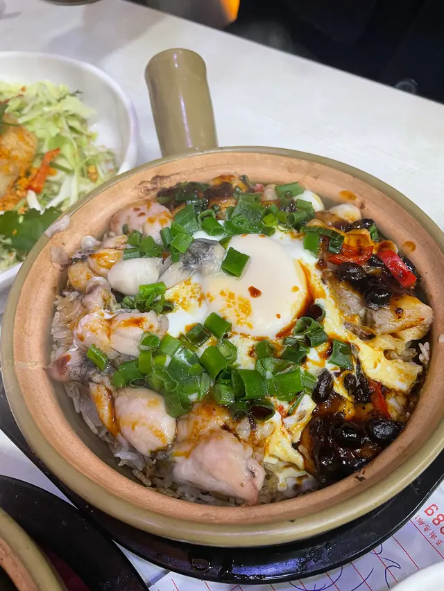 白鱔田雞煲仔飯