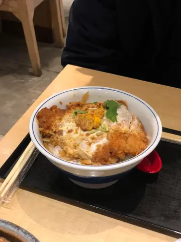 滑蛋吉列猪扒饭