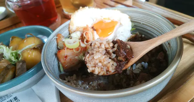 黯然銷魂安格斯滷肉飯