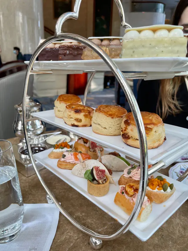 Afternoon  tea  set