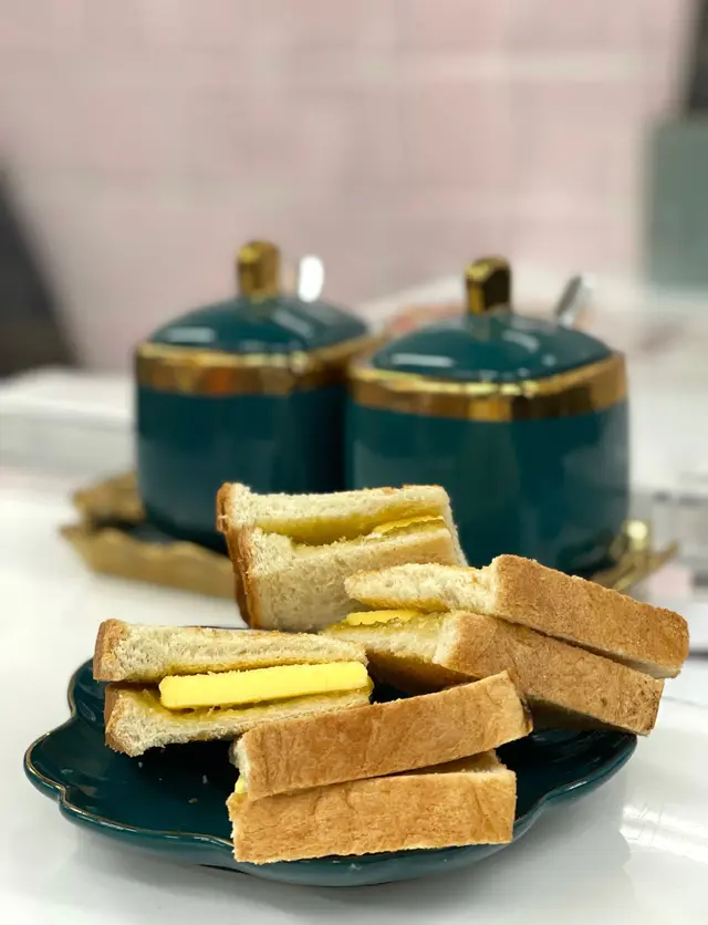 椰香鮮油咖央多士