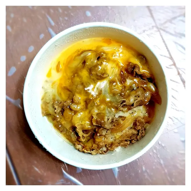 熱溶三式芝士牛丼