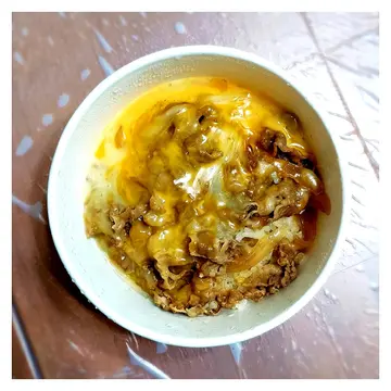 熱溶三式芝士牛丼
