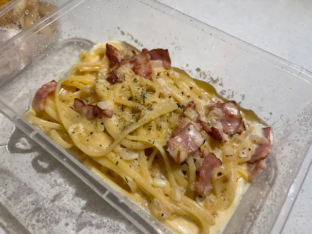 卡邦尼扁意粉配溫泉蛋