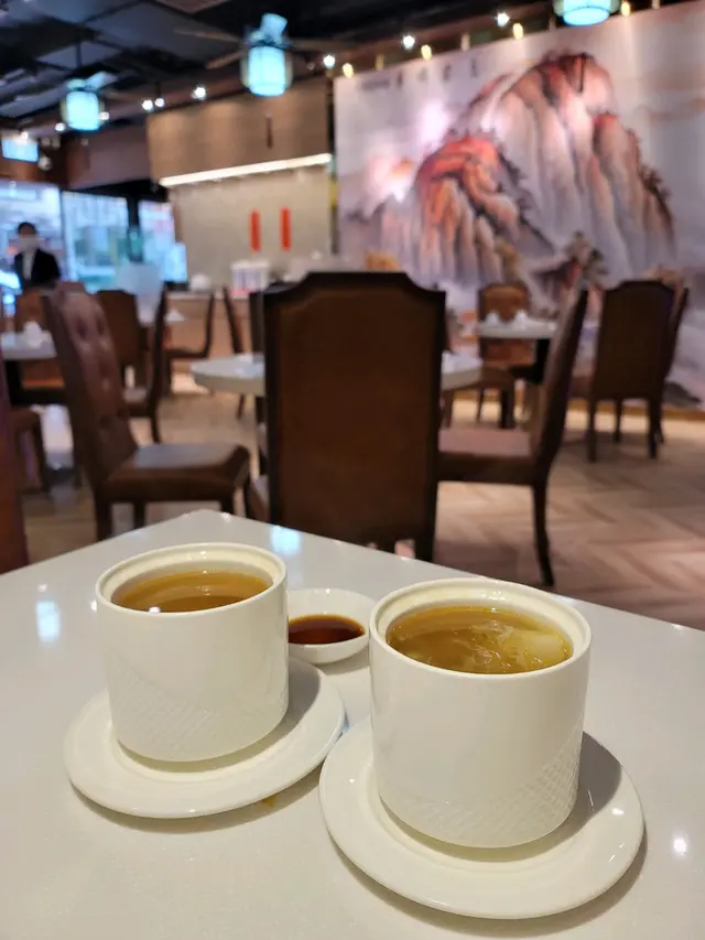 招牌菜膽火腿翅(每位) $268