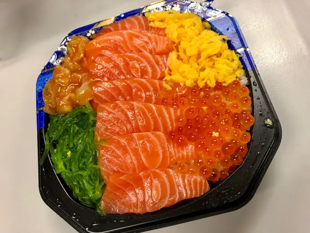 三文魚親子丼 