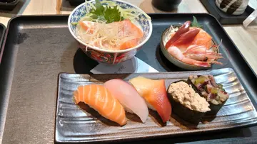 迷你火炙三文魚腩丼 拼壽司拼盤