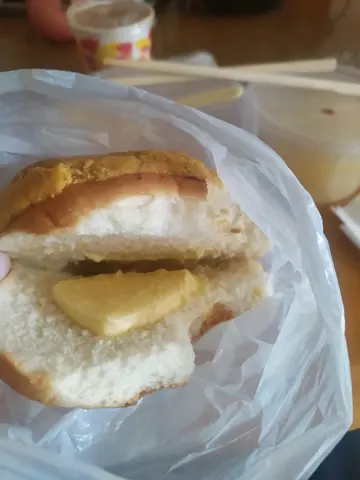 菠萝油