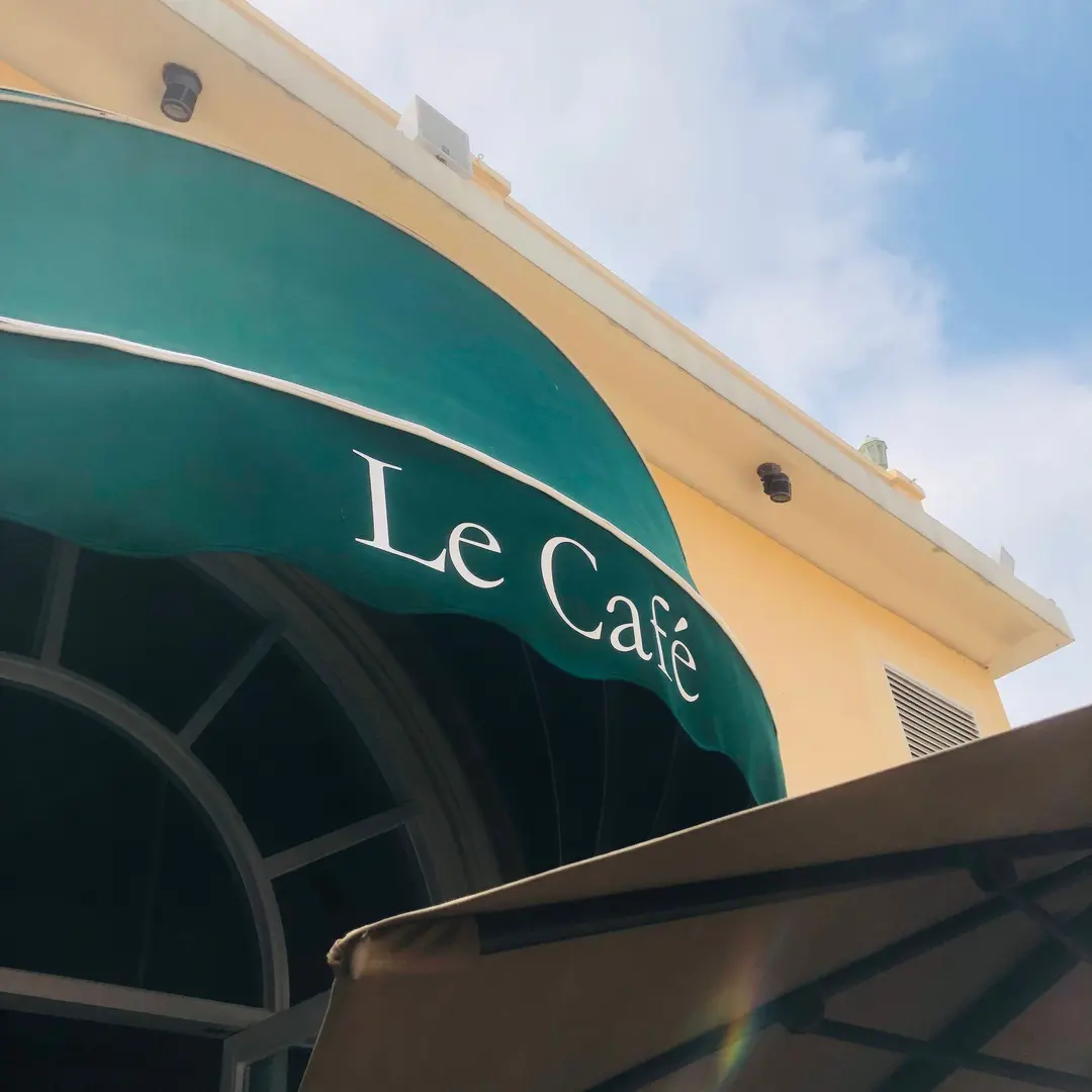 Le Cafe