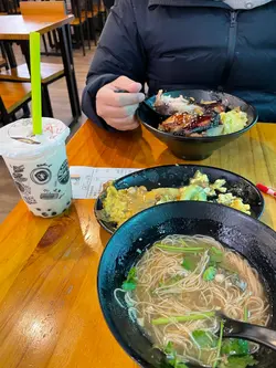 蚵仔非常細，非常腥⋯⋯自