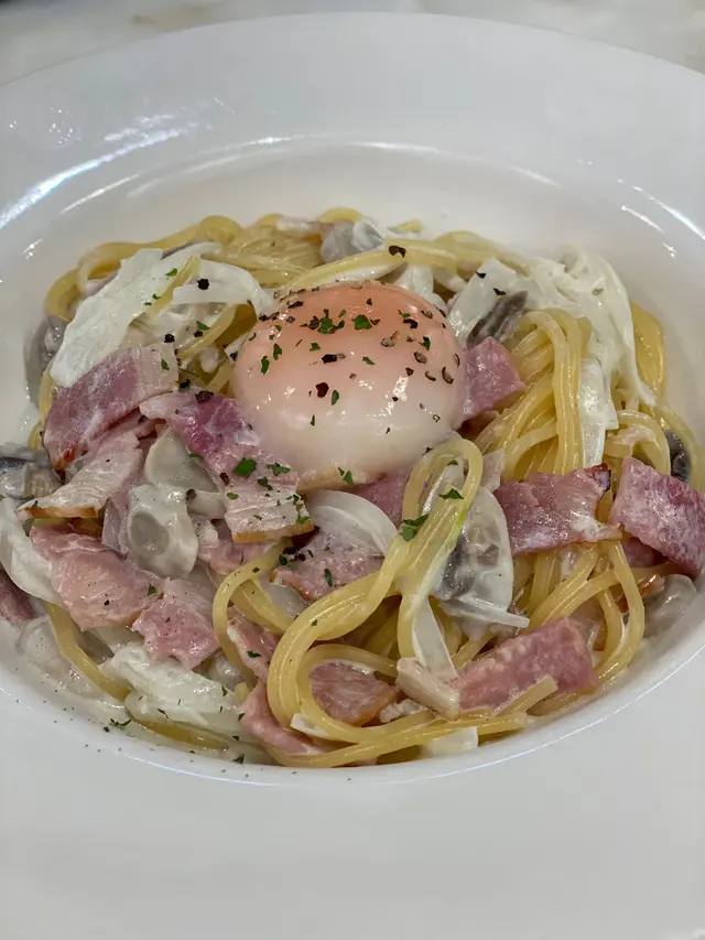 Spaghetti  Carbonara  
