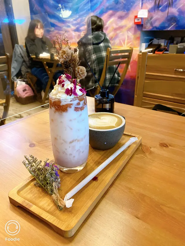 紅寶石巧克力草莓鮮奶