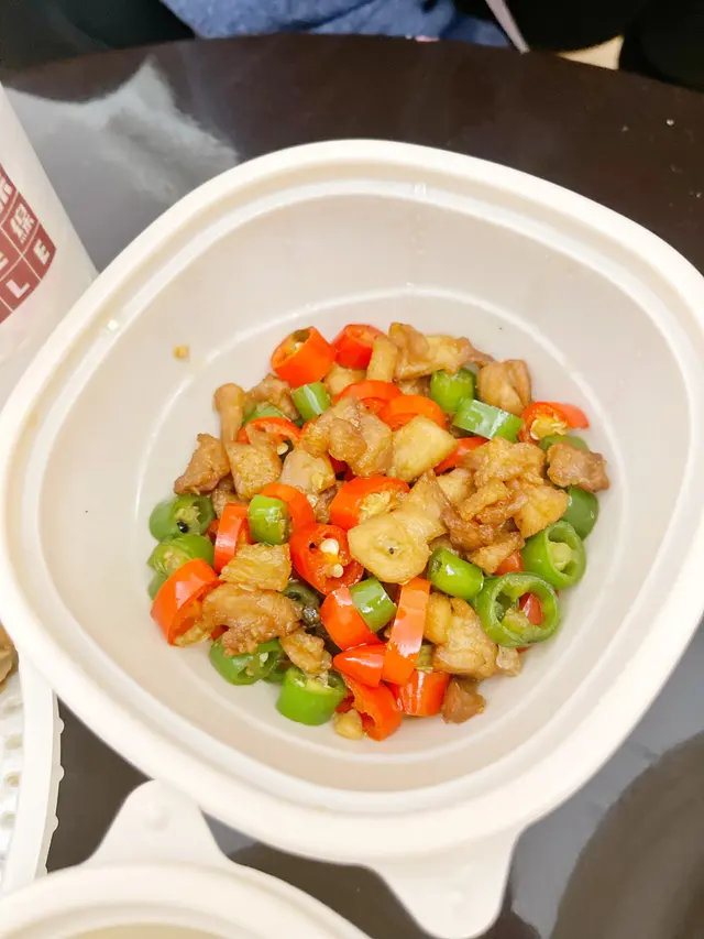 藤椒雞粒葱油餅