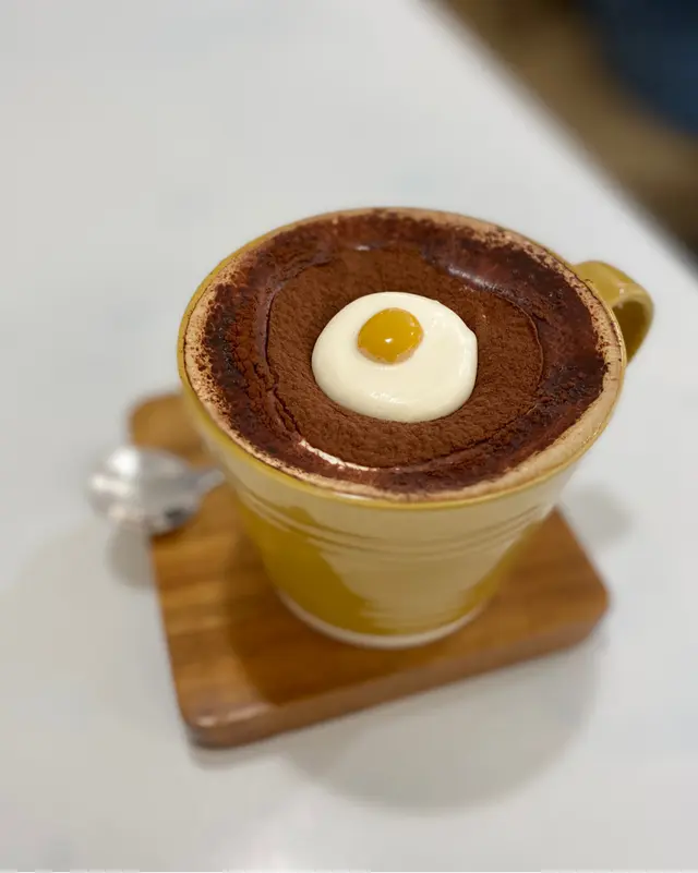 ☕️ 招牌奶蓋咖啡