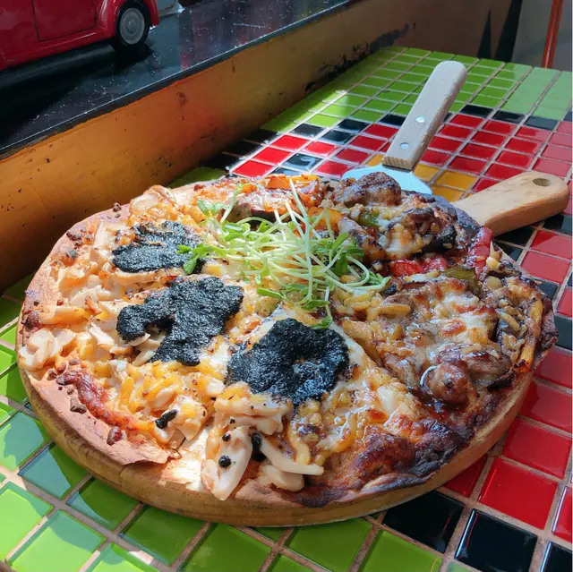  黑松露野菌、北京填鴨風味煙鴨胸