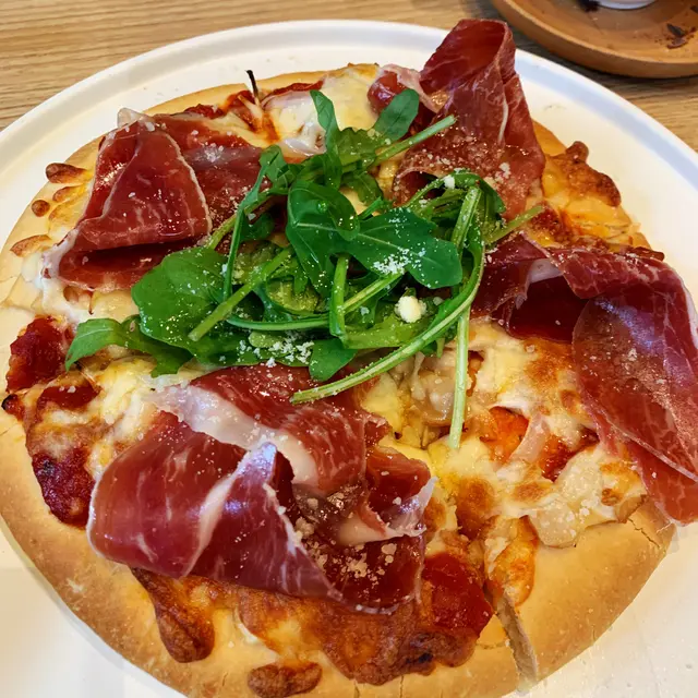 巴馬火腿火箭菜簿餅