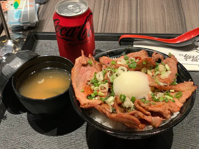 豚肉丼