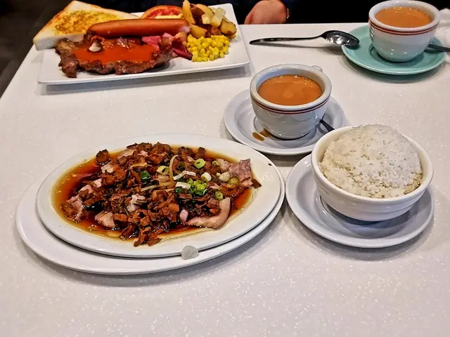 腩片嘅肥肉比例較重，梅菜味道都偏鹹，整體嘅份量亦唔算多，建議可以叫其他菜式。🤗