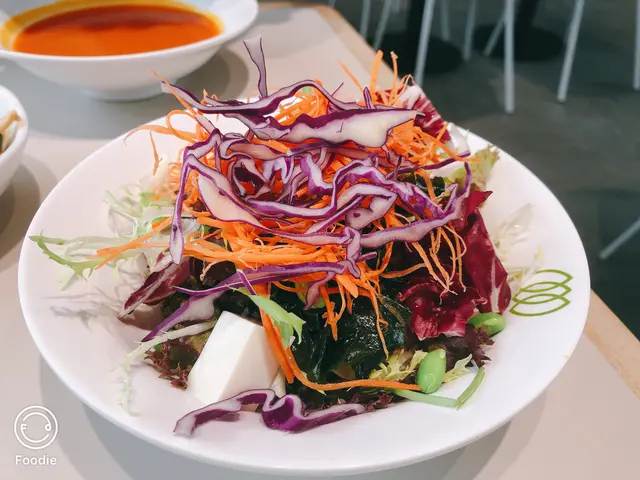 個柚子汁好好味,配上雜菜食好清新🥰