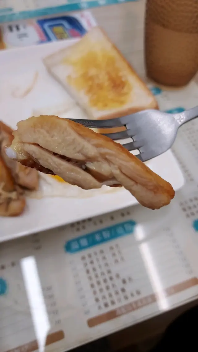 雞扒嫩滑多汁，讚！😋🤤