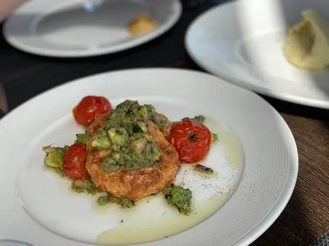 Salmon burger patties