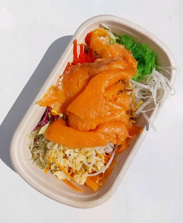 煙三文魚撈起沙律