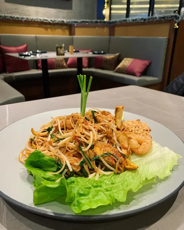 泰式蝦肉炒金邊粉