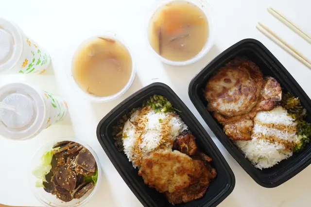 香煎蓮藕餅豬扒飯