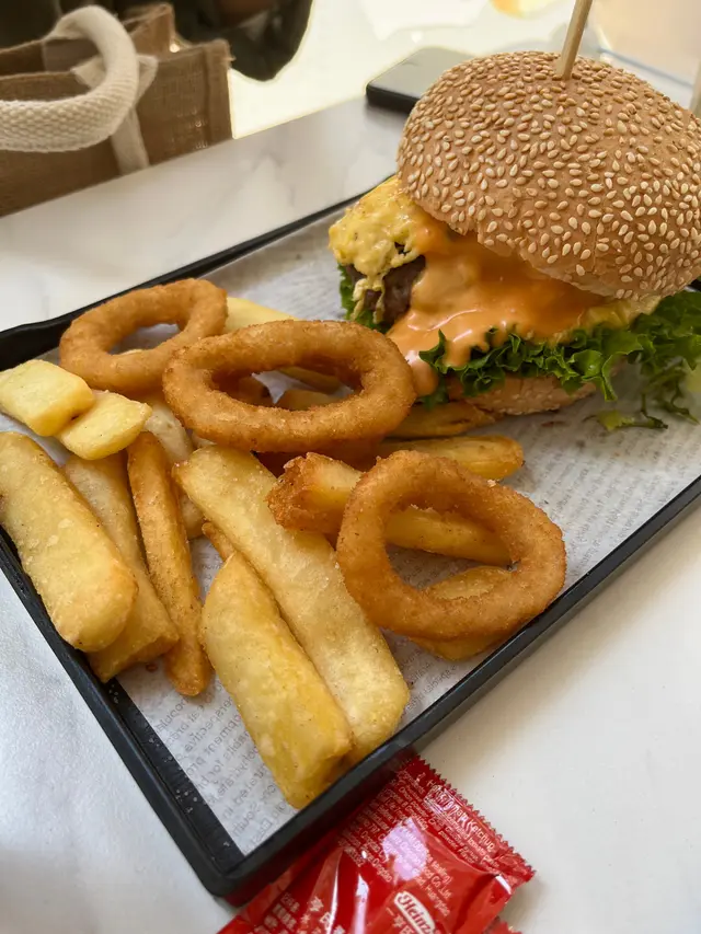 千島滑蛋漢堡包