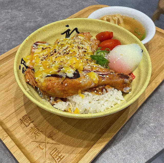 照燒慢煮鳥肉芝士爆丼