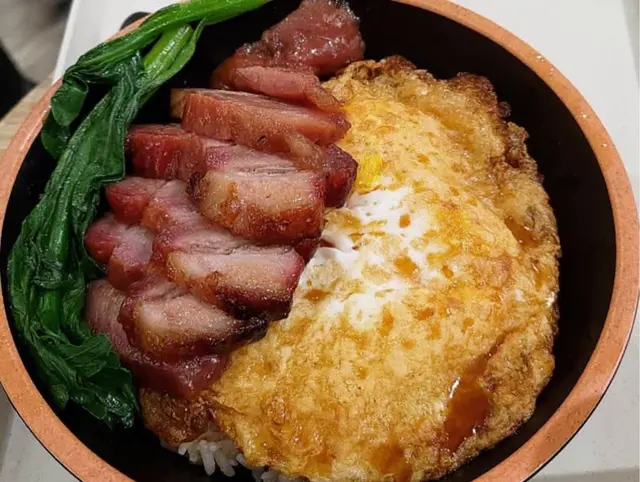 美國榖飼叉燒煎蛋飯