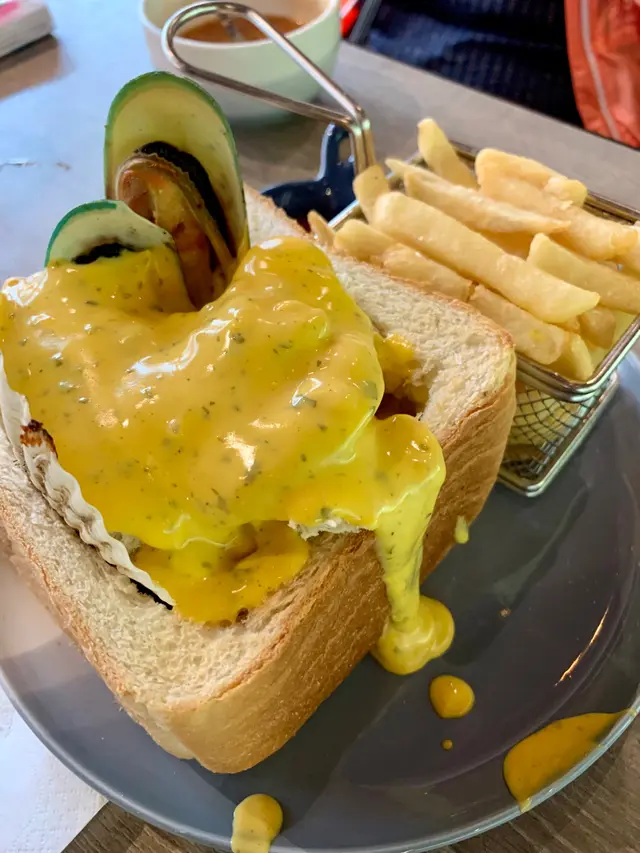 芝士海鮮農夫包