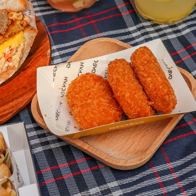 自家製蟹肉忌廉餅