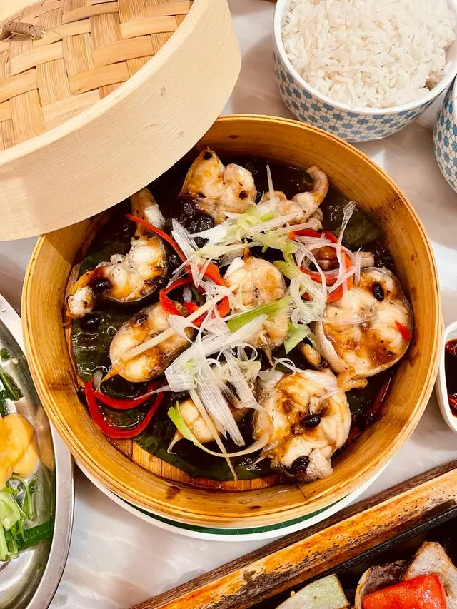 荷葉籠仔蒸白鱔