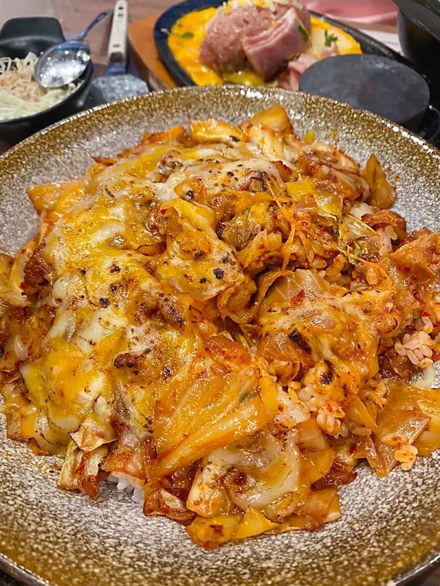 芝士泡菜豚肉丼