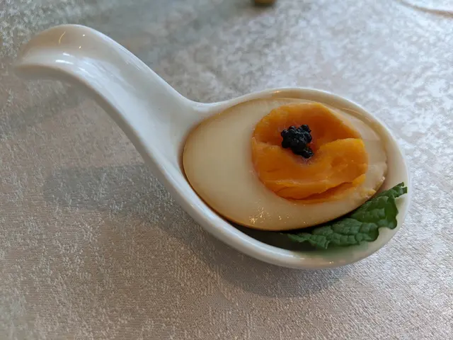 魚子醬滷水流心蛋